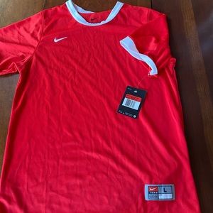 Nike NWT boys dri fit shirt